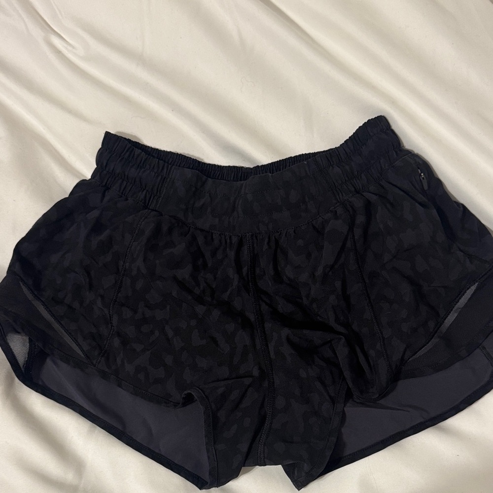 Lululemon Hotty Hot shorts